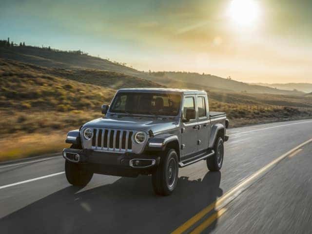 Jeep Gladiator vs. Jeep Wrangler