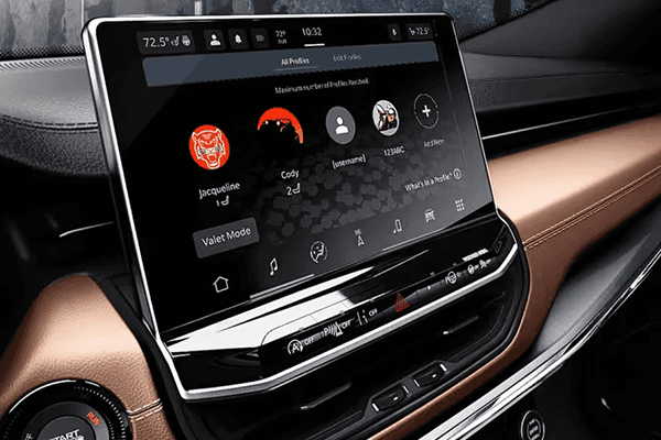 Jeep Compass Latitude Interior