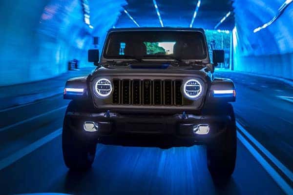 Jeep Wrangler exterior front